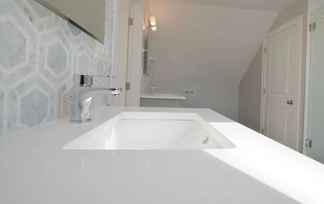 14 Seagull Rd 1, Quincy, MA 02169