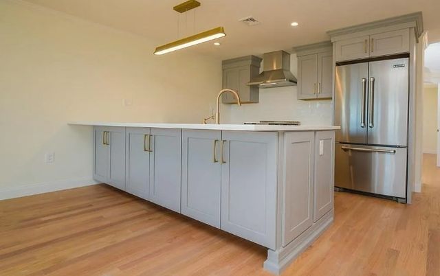14 Seagull Rd 1, Quincy, MA 02169