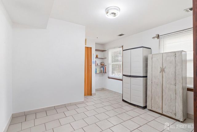 160 Stratton Street, Piscataway, NJ 08854