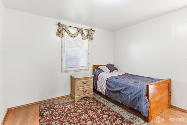 160 Stratton Street, Piscataway, NJ 08854