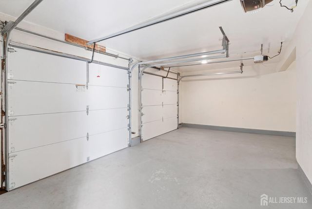 160 Stratton Street, Piscataway, NJ 08854