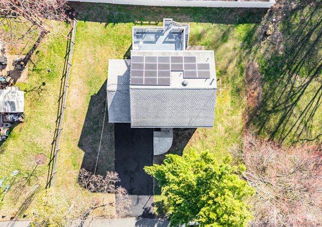 160 Stratton Street, Piscataway, NJ 08854