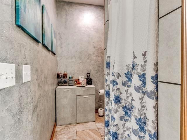 817 NW 7th Street, Moore, OK 73160