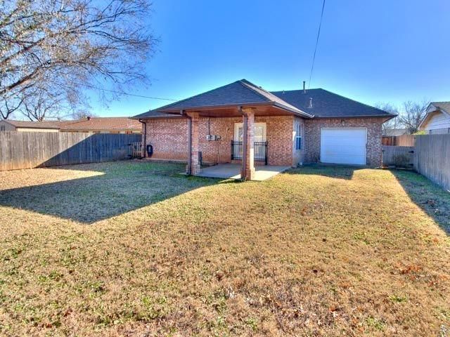 817 NW 7th Street, Moore, OK 73160