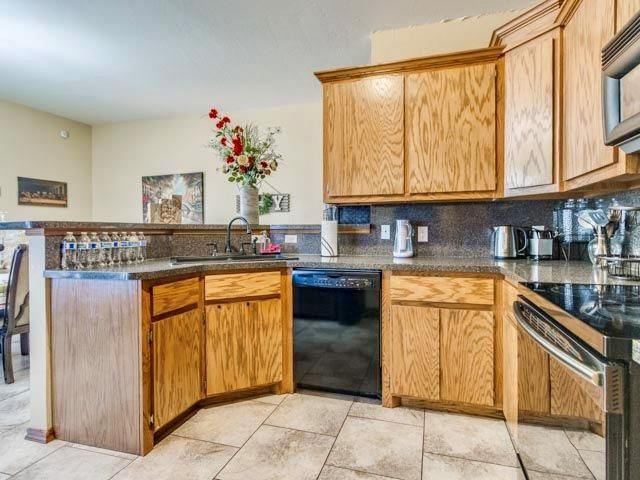 817 NW 7th Street, Moore, OK 73160