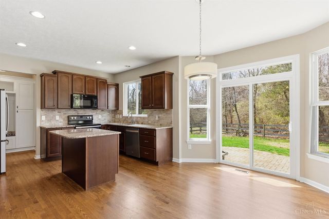 1253 Autumnview Drive, Batavia Twp, OH 45103