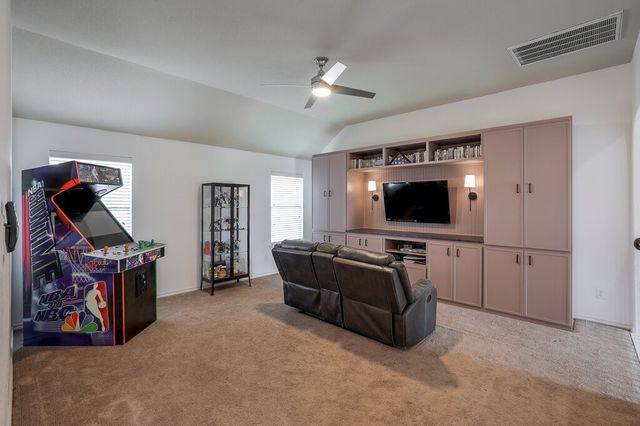 1046 Chandler Street, Kennedale, TX 76060