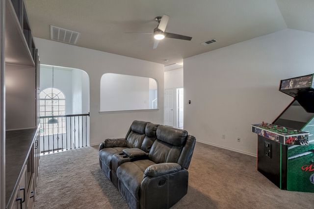 1046 Chandler Street, Kennedale, TX 76060