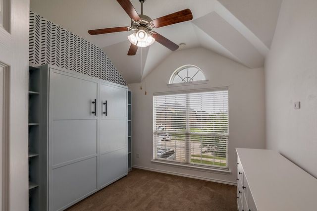 1046 Chandler Street, Kennedale, TX 76060