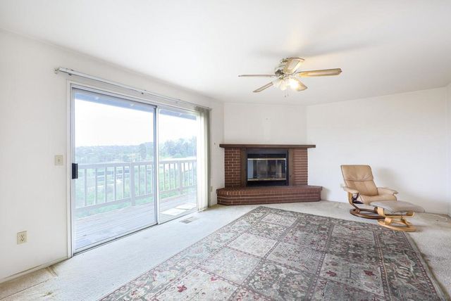 221 Colina Ter, Vista, CA 92084