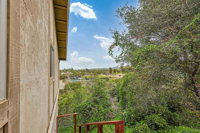 221 Colina Ter, Vista, CA 92084