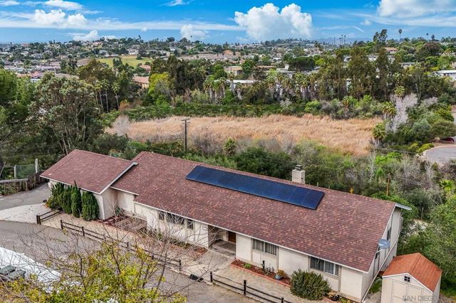 221 Colina Ter, Vista, CA 92084