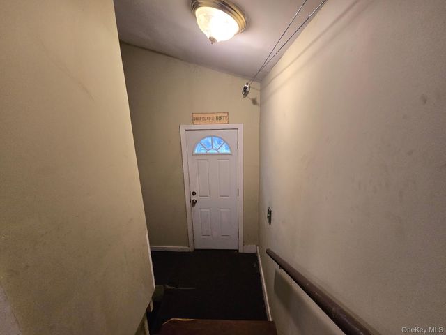 4 Forest Street, Ronkonkoma, NY 11779