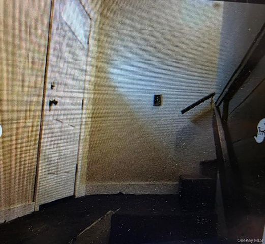 4 Forest Street, Ronkonkoma, NY 11779