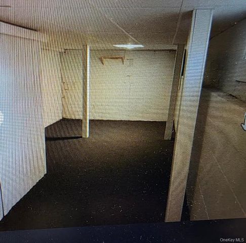 4 Forest Street, Ronkonkoma, NY 11779