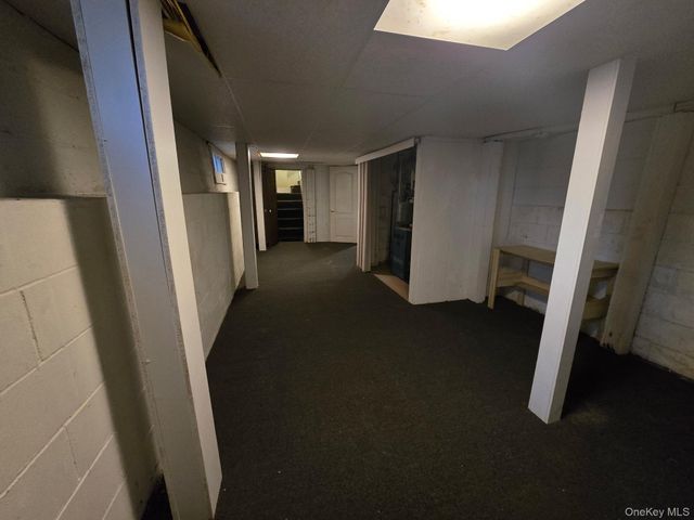 4 Forest Street, Ronkonkoma, NY 11779