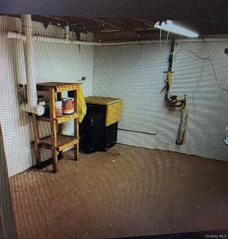 4 Forest Street, Ronkonkoma, NY 11779