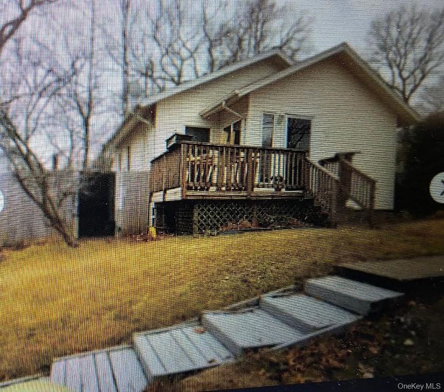 4 Forest Street, Ronkonkoma, NY 11779