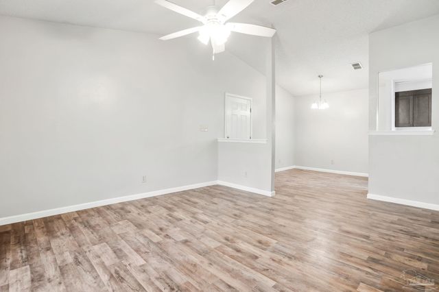 2303 W Michigan Ave A6, Pensacola, FL 32526