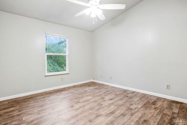 2303 W Michigan Ave A6, Pensacola, FL 32526