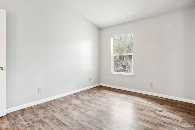 2303 W Michigan Ave A6, Pensacola, FL 32526