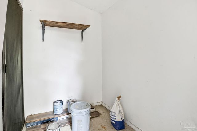 2303 W Michigan Ave A6, Pensacola, FL 32526