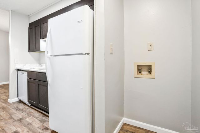 2303 W Michigan Ave A6, Pensacola, FL 32526