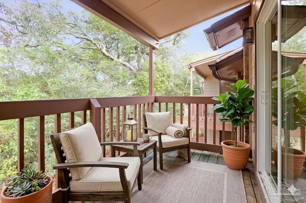 2303 W Michigan Ave A6, Pensacola, FL 32526