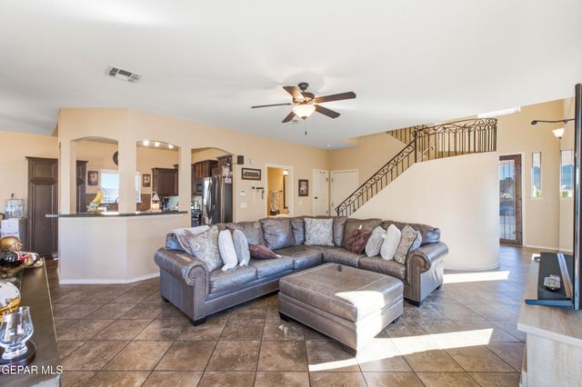 3130 HIDDEN CREEK Drive, El Paso, TX 79938