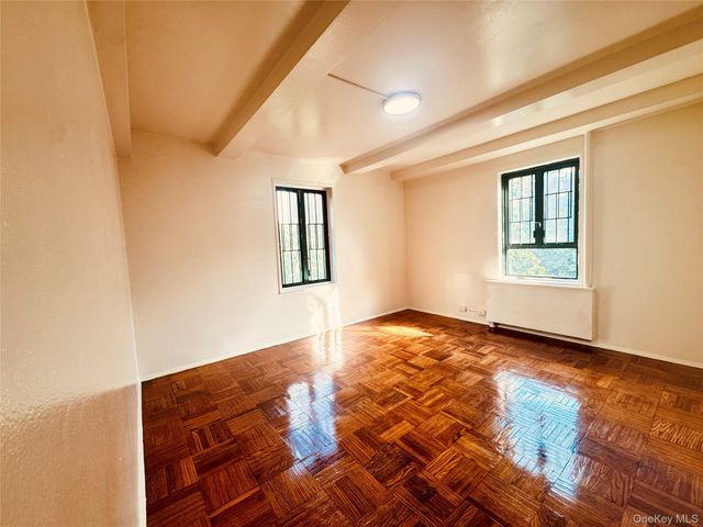 1560 UNIONPORT Road 3G, Bronx, NY 10462