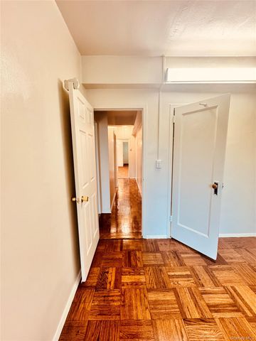 1560 UNIONPORT Road 3G, Bronx, NY 10462