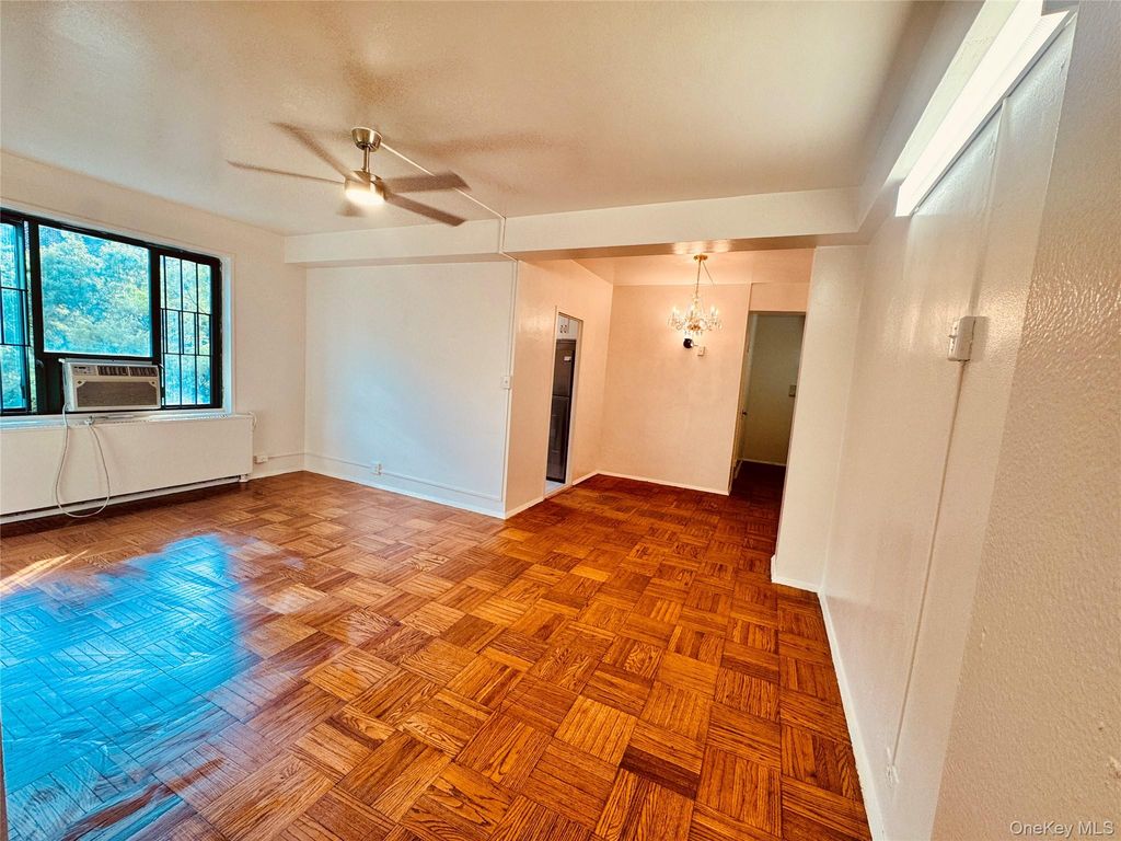 1560 UNIONPORT Road 3G, Bronx, NY 10462