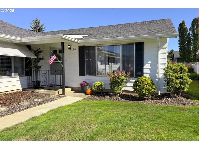 626 Ne FLEMING Ave B-63, Gresham, OR 97030