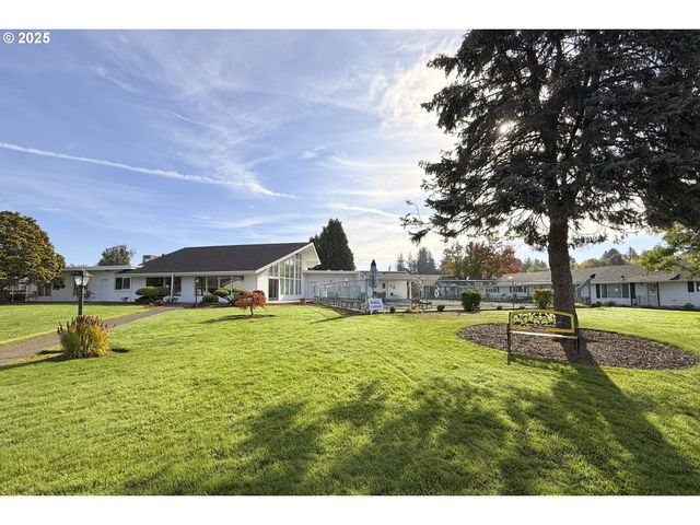 626 Ne FLEMING Ave B-63, Gresham, OR 97030