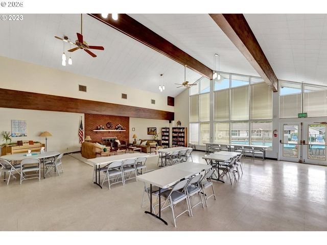 626 Ne FLEMING Ave B-63, Gresham, OR 97030