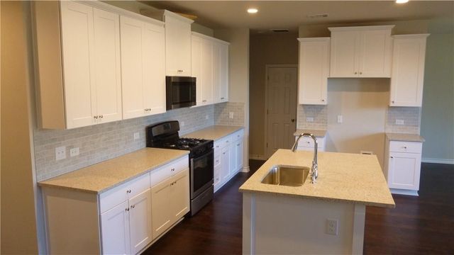 1332 Eagle Ray ST, Leander, TX 78641