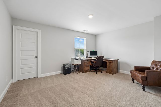 7215 Adenborough Dr, Fairview, TN 37062