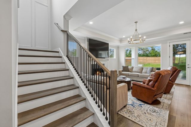 7215 Adenborough Dr, Fairview, TN 37062