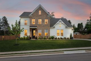 7215 Adenborough Dr, Fairview, TN 37062