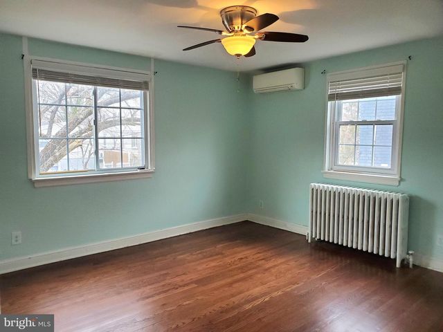 30 53RD ST SE, Washington, DC 20019