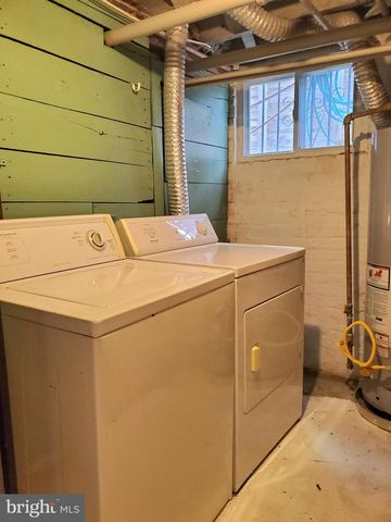 30 53RD ST SE, Washington, DC 20019