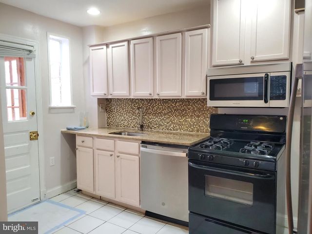 30 53RD ST SE, Washington, DC 20019