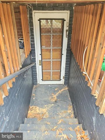 30 53RD ST SE, Washington, DC 20019