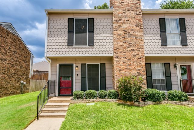 17 Abbey Road, Euless, TX 76039