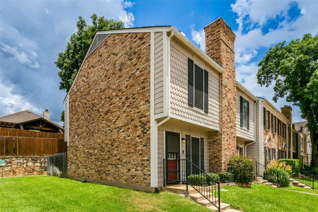 17 Abbey Road, Euless, TX 76039