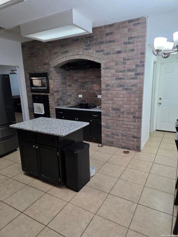 5127 Pine Lake, San Antonio, TX 78244