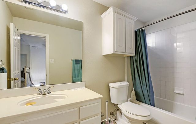 5016 Coral Creek Drive, Fort Worth, TX 76135