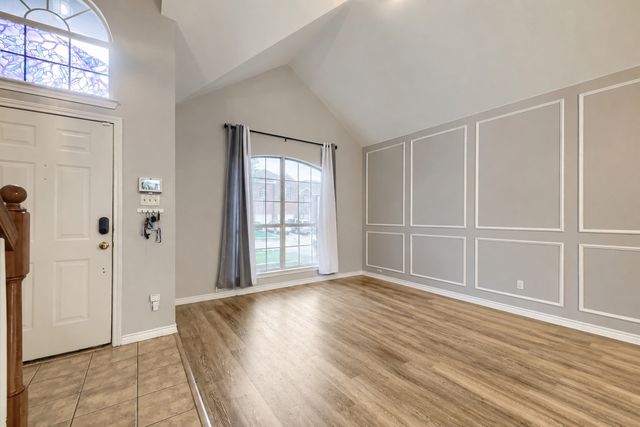 5016 Coral Creek Drive, Fort Worth, TX 76135