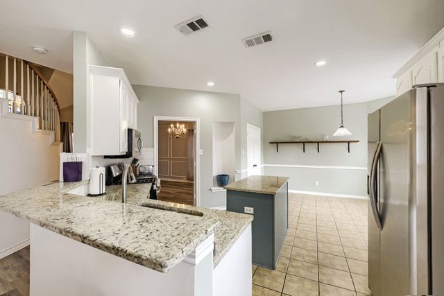 5016 Coral Creek Drive, Fort Worth, TX 76135