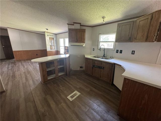 107 W 1st Street, Garden City, MO 64747